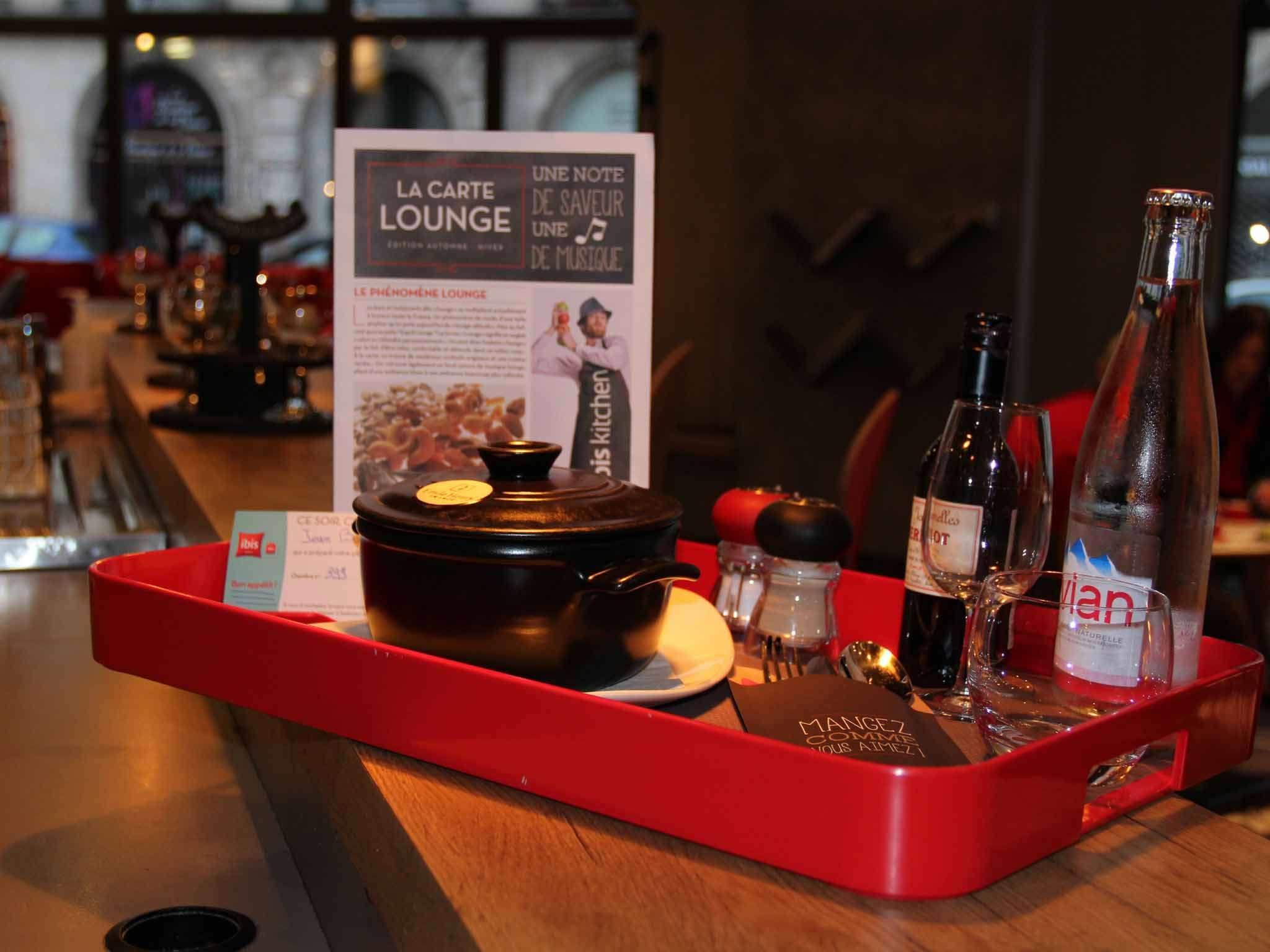Hotel Ibis Nantes Centre Tour Bretagne Esterno foto