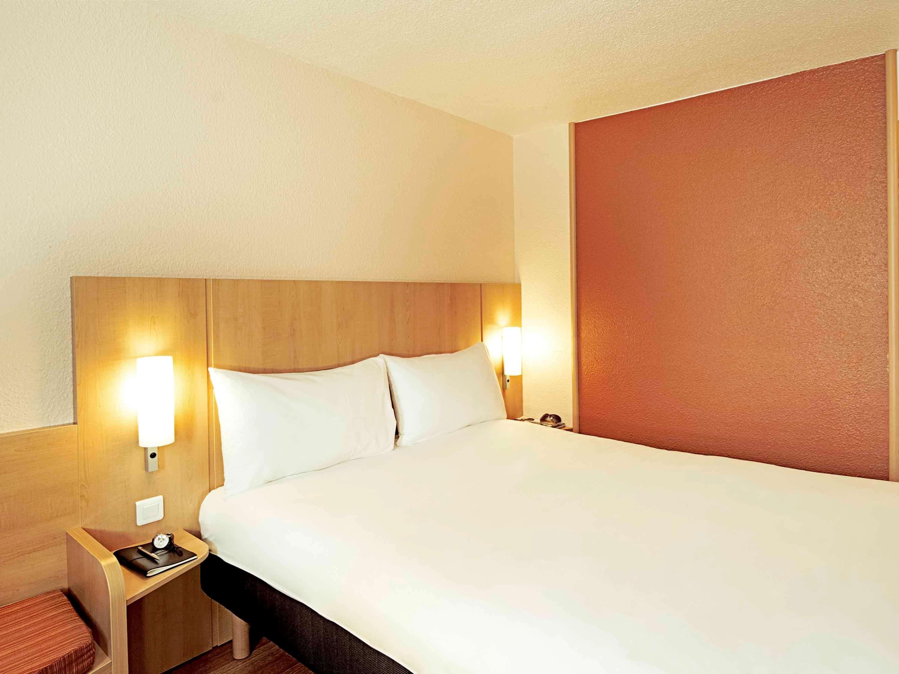 Hotel Ibis Nantes Centre Tour Bretagne Esterno foto