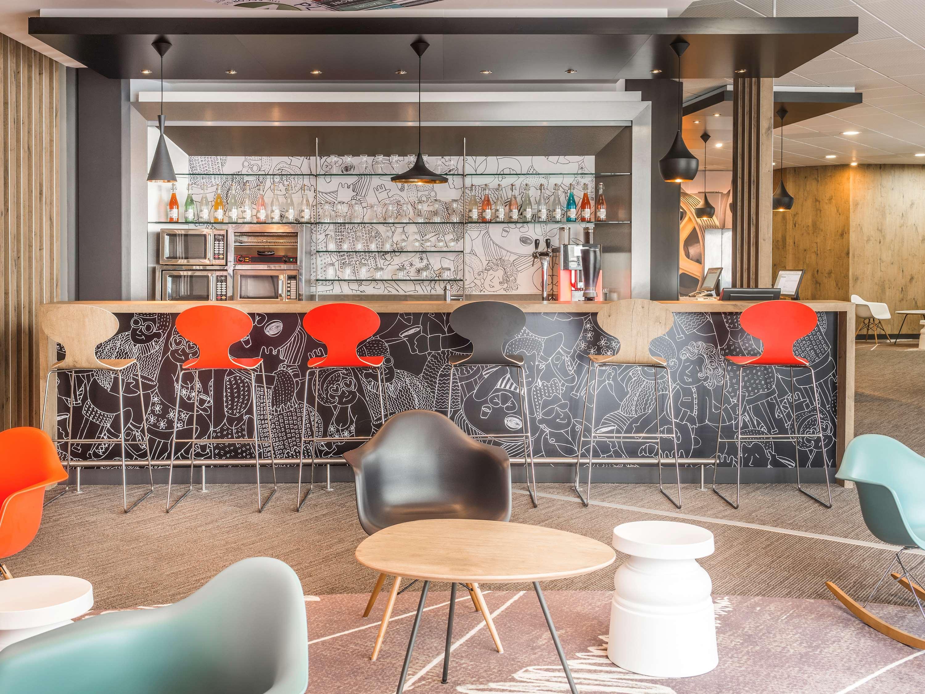 Hotel Ibis Nantes Centre Tour Bretagne Esterno foto